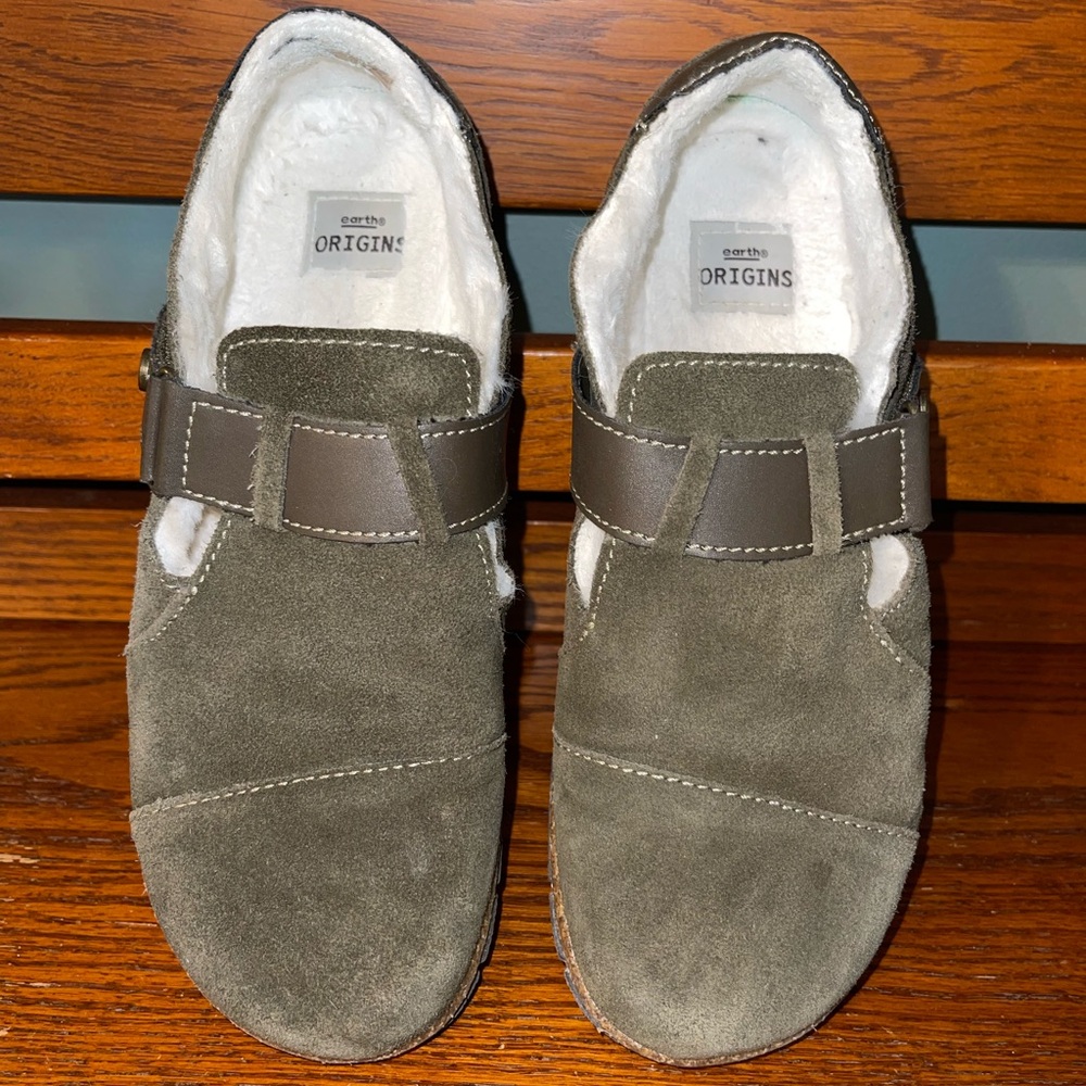 Earth Origins Olive Suede Faux lined shoes.  Size 8.5.  Velcro attach.